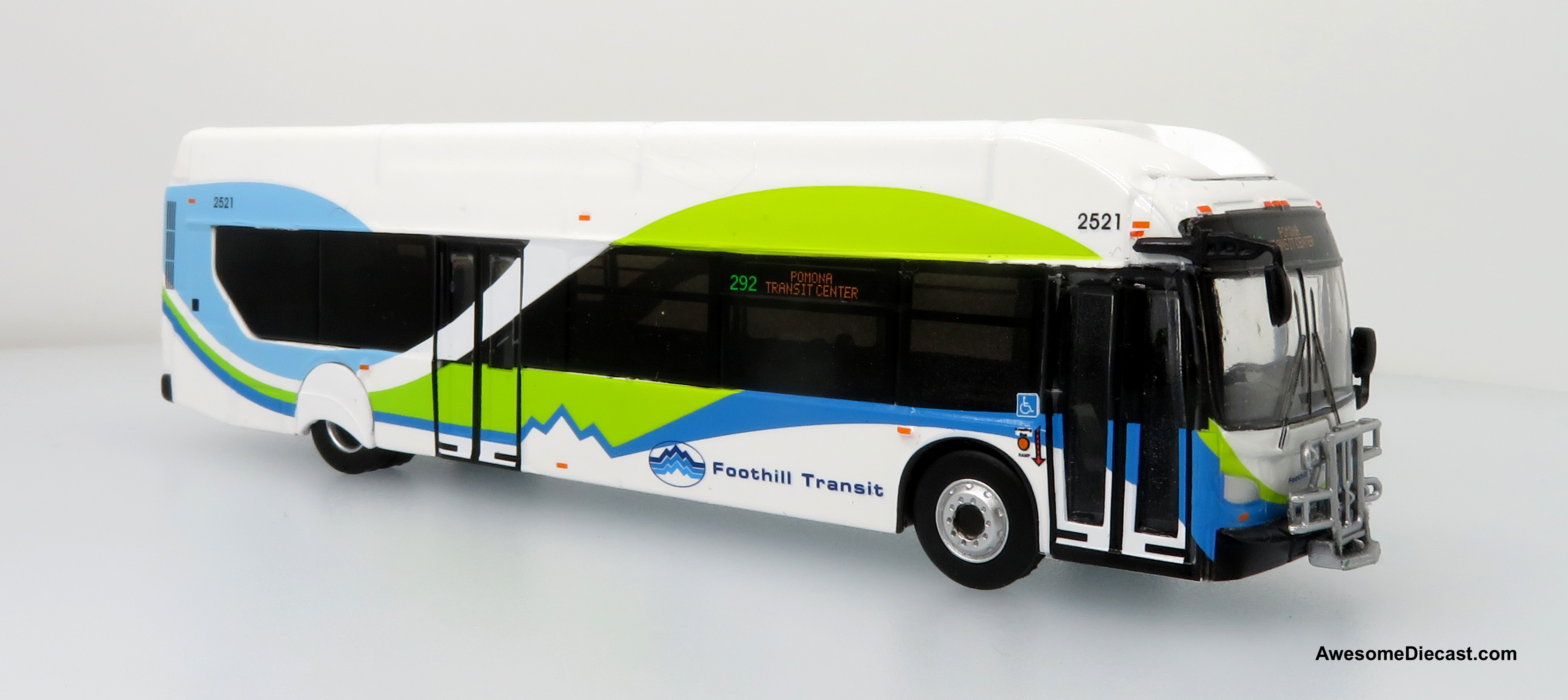 What type of graphics are used on the bus model?